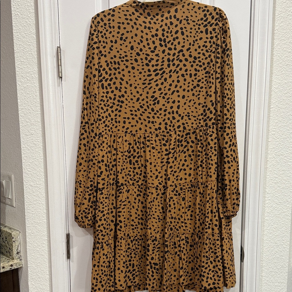Crown & Ivy Brown Leopard Long Sleeve Dress - Picture 6 of 7